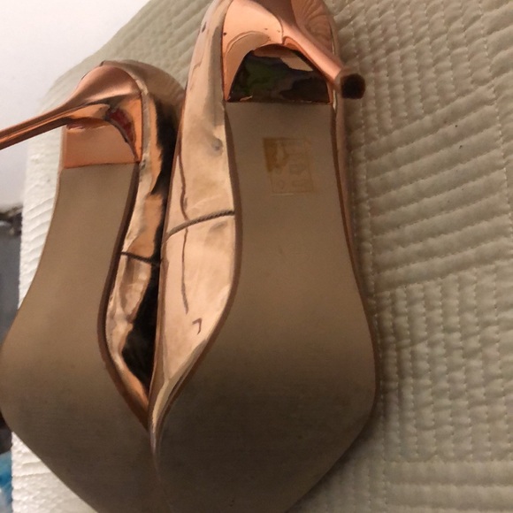Cape Robbin heels Rose Gold - Picture 9 of 9